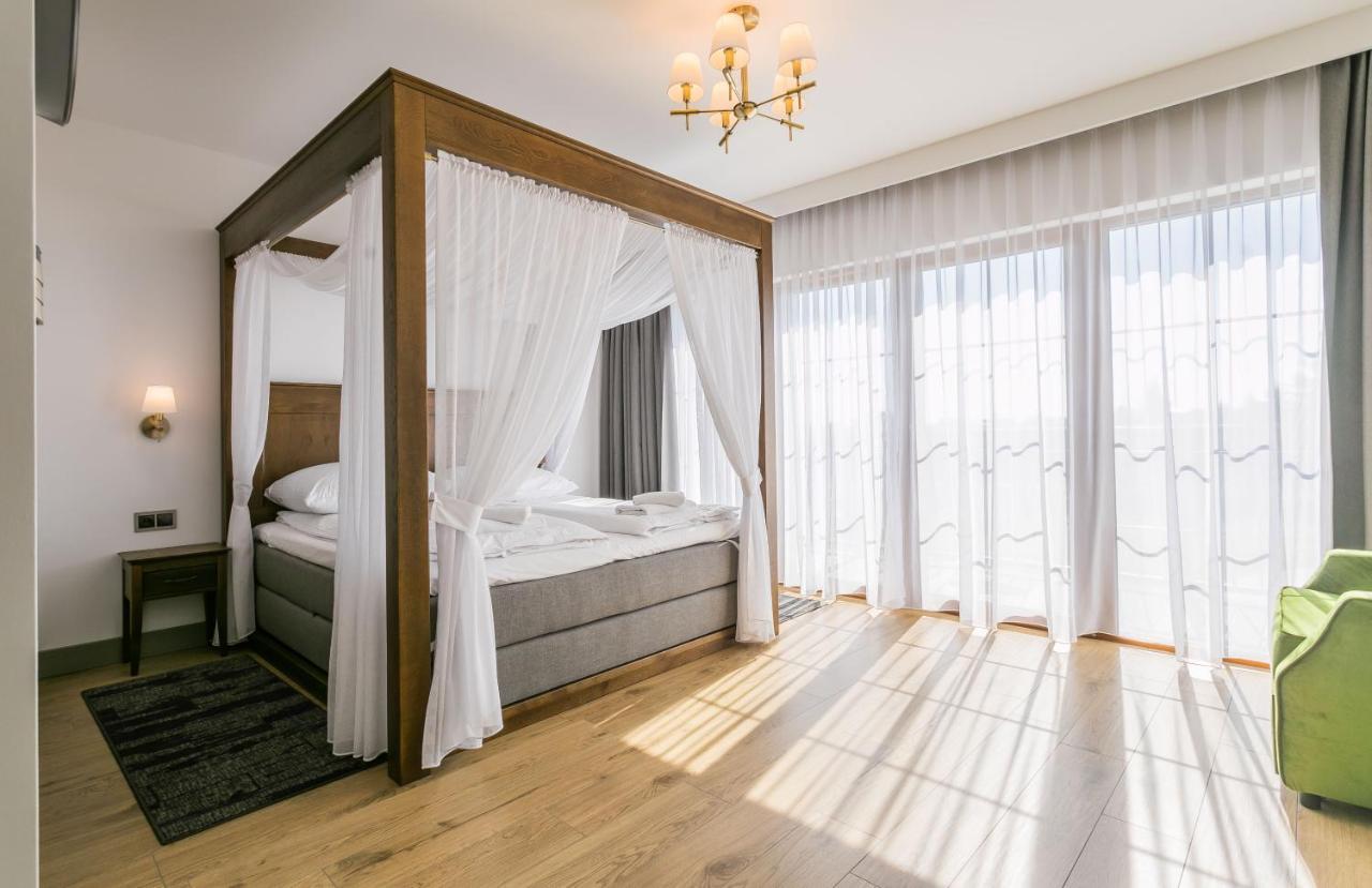 Nordowi Dwor Bed & Breakfast Celbowo Exterior photo